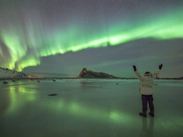 Robert Haasmann steht unterm Nordlicht, Lofoten