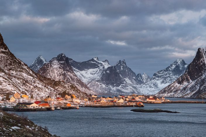 Fischerort Reine auf den Lofoten