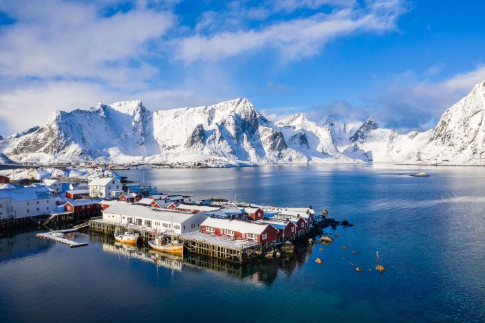 Fischerort Reine im Winter, Lofoten, Norwegen