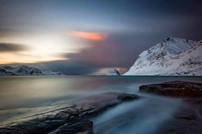 Langzeitbelichtung am Strand von Haukland, Lofoten