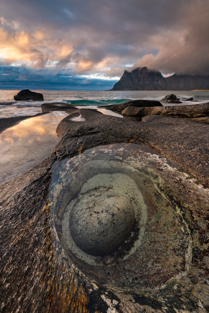 Auge von Uttakleiv, Landschaftsfotografie, Lofoten, Norwegen