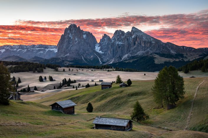 Seiseralm bei Morgenrot, Dolomiten, Alpen