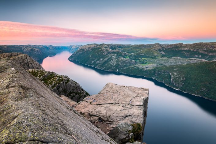 Preikestolen bei Sonnenuntergang, Fjordnorwegen, Norwegen